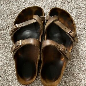 Birkenstock Mayari Oiled Leather Size 7.5